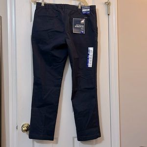 Brand new with tags Izod men’s trousers